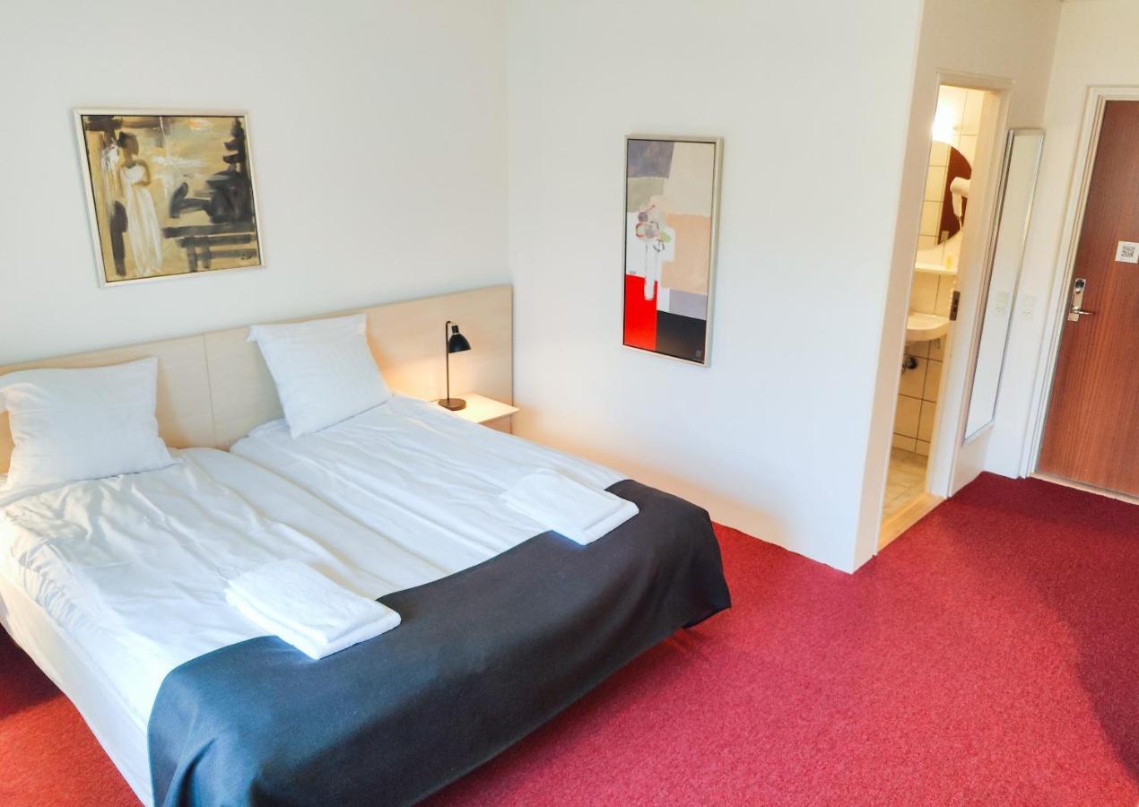 Hotel Ronnes 3*