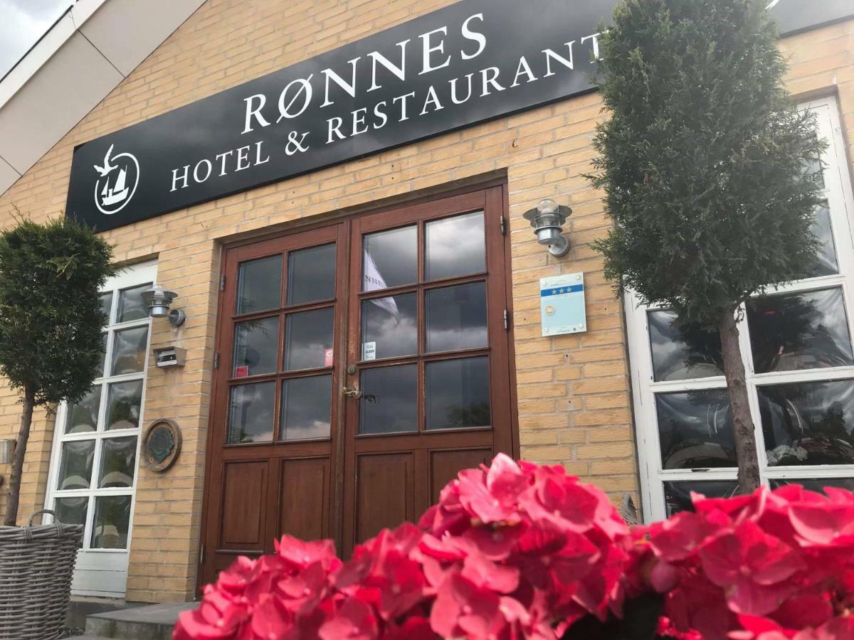 Ronnes 3*
